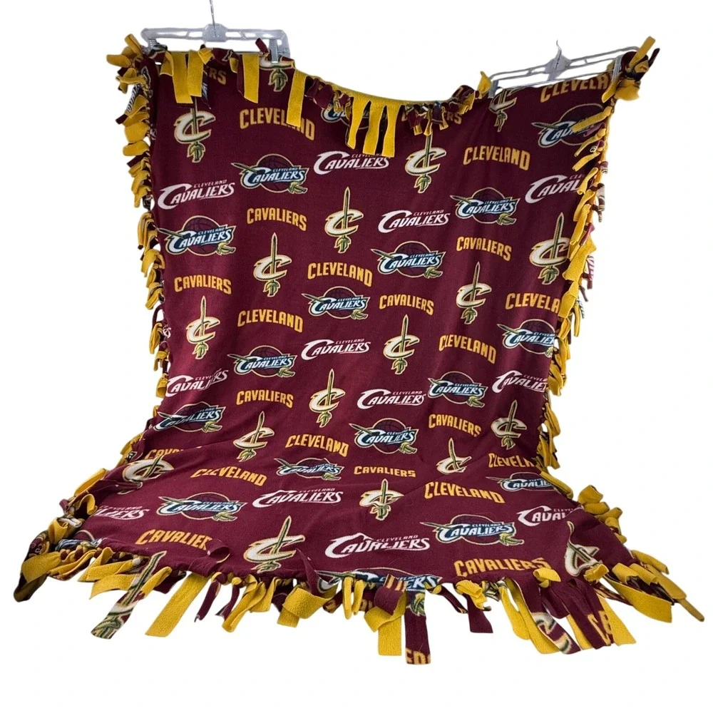 Cleveland Cavaliers‎ NBA Basketball Fleece Fabric No Sew Throw Blanket